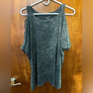 Torrid Women’s Green Acid Wash Cut Sleeves T-Shirt